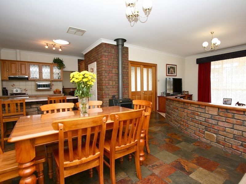 8 Stithians Drive, Gawler East SA 5118