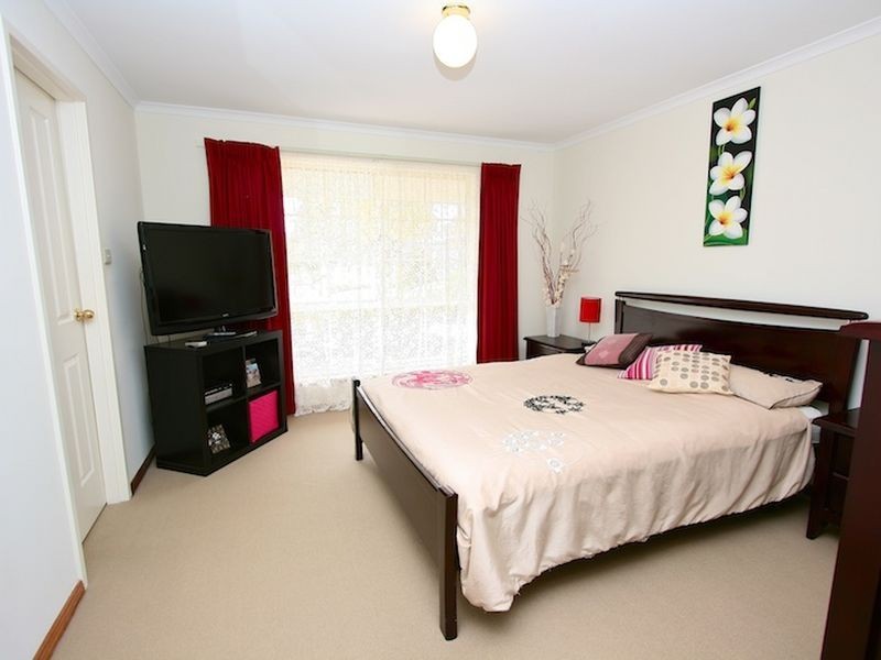 8 Stithians Drive, Gawler East SA 5118