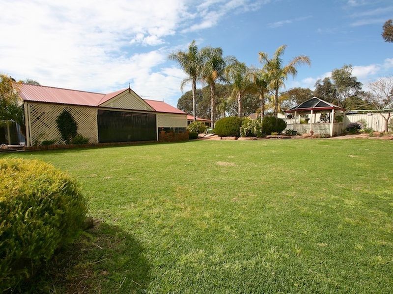 8 Stithians Drive, Gawler East SA 5118
