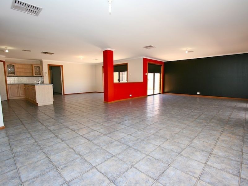 9 Virgara Court, Munno Para West SA 5115