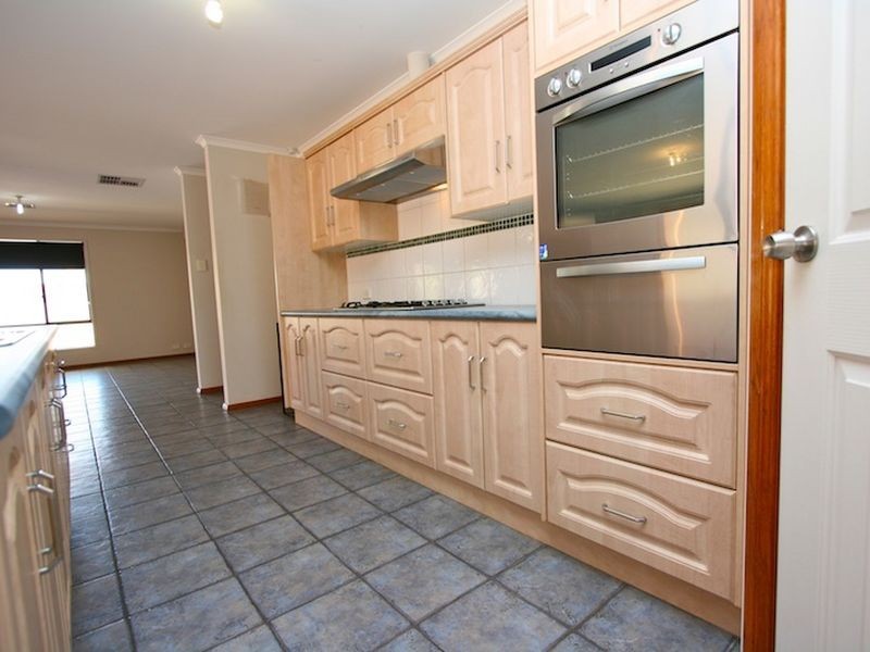 9 Virgara Court, Munno Para West SA 5115