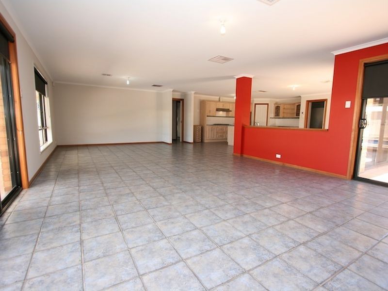 9 Virgara Court, Munno Para West SA 5115