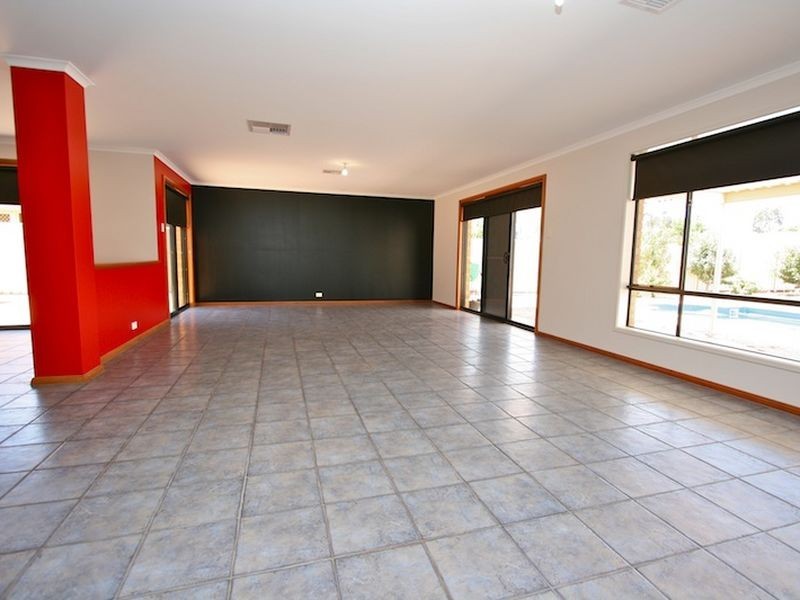9 Virgara Court, Munno Para West SA 5115