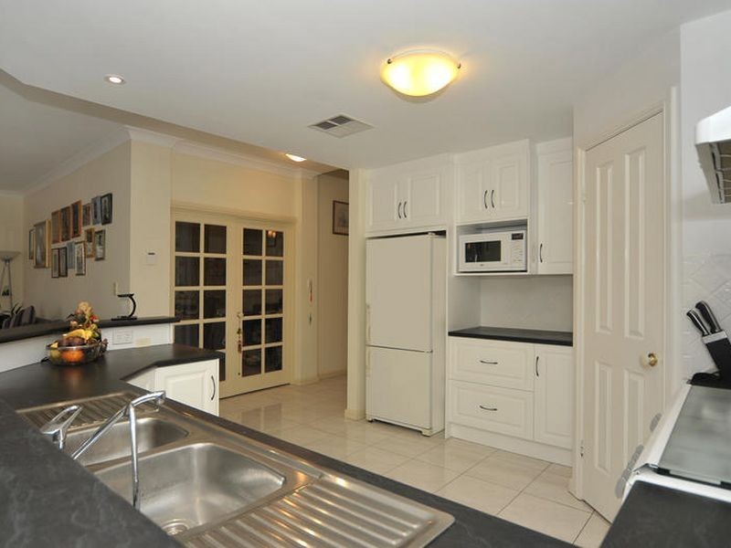 10 Carpentaria Way, Hewett SA 5118