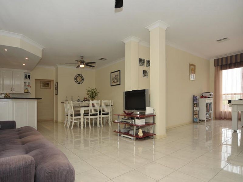 10 Carpentaria Way, Hewett SA 5118