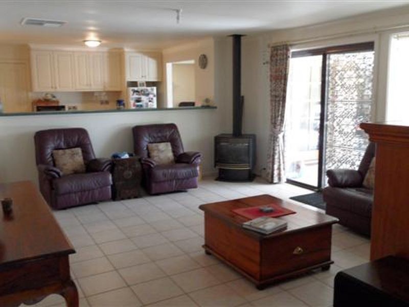 56 DAWKINS AVENUE, Willaston SA 5118