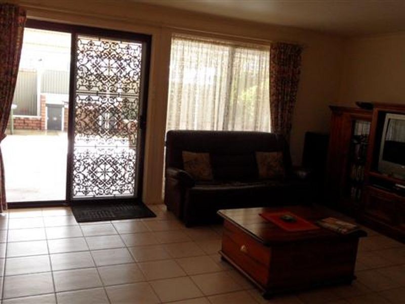 56 DAWKINS AVENUE, Willaston SA 5118