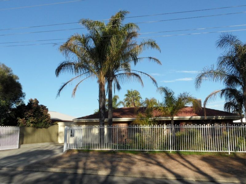 56 DAWKINS AVENUE, Willaston SA 5118