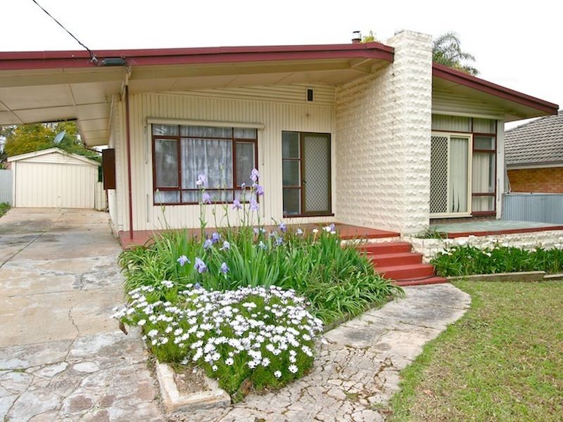 9 Barossa Avenue, Gawler East SA 5118