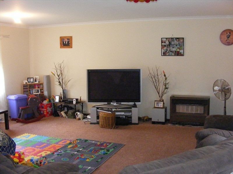 18 Purcell Grove, Evanston Park SA 5116