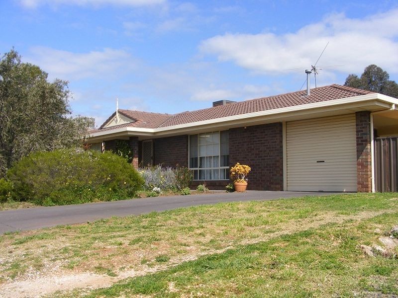 18 Purcell Grove, Evanston Park SA 5116