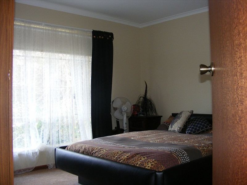 18 Purcell Grove, Evanston Park SA 5116