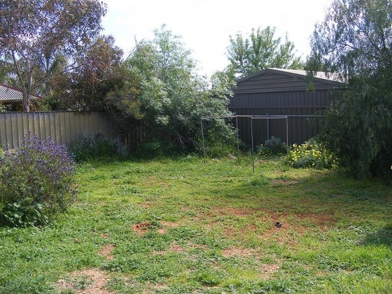 18 Purcell Grove, Evanston Park SA 5116