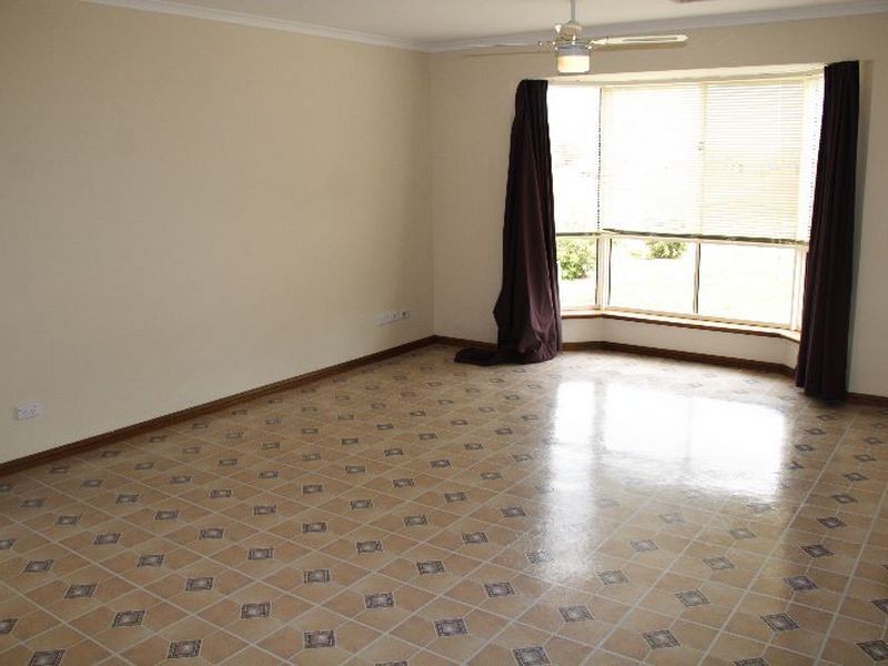 25 Lakeland Road, Munno Para West SA 5115