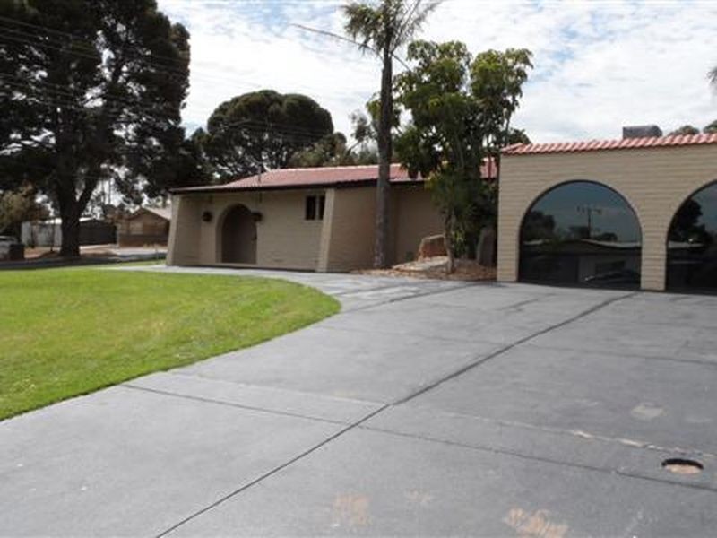 33 Edward Street, Willaston SA 5118