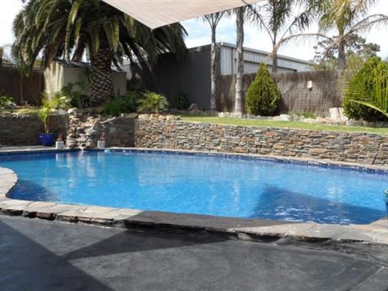 33 Edward Street, Willaston SA 5118