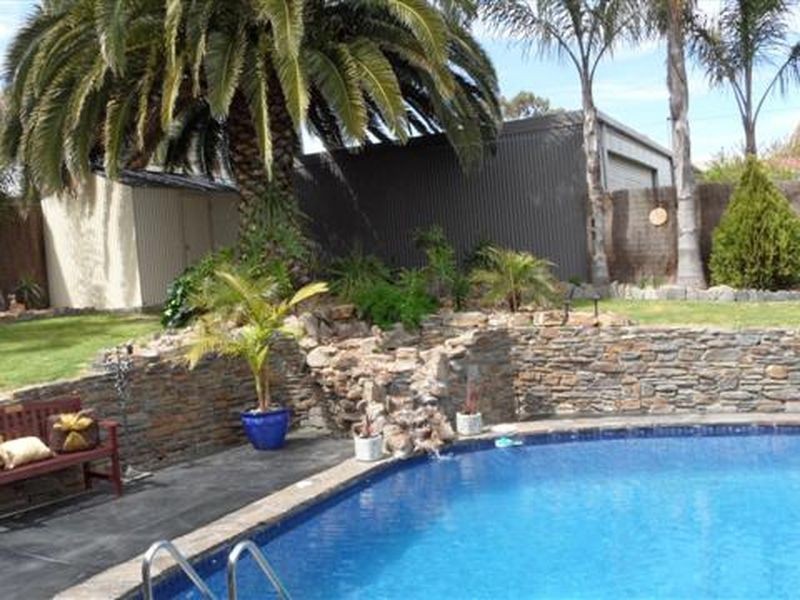 33 Edward Street, Willaston SA 5118