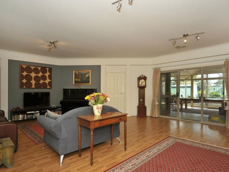 6 Kingfisher Drive, Hewett SA 5118