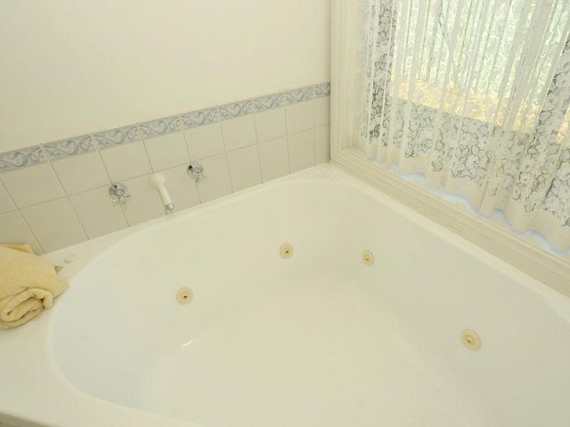 6 Kingfisher Drive, Hewett SA 5118