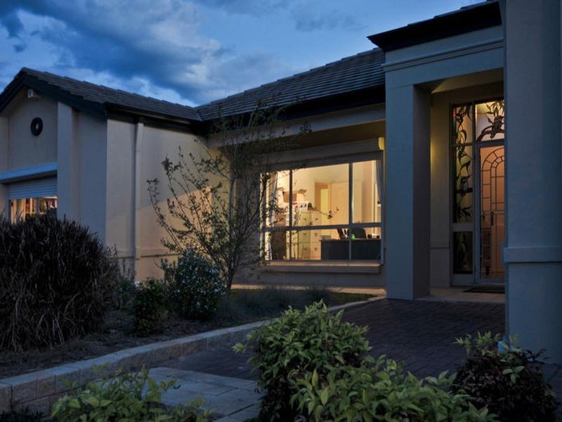 6 Kingfisher Drive, Hewett SA 5118