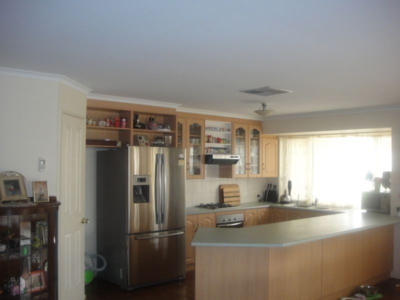 34 Thiele Crescent, Evanston Park SA 5116