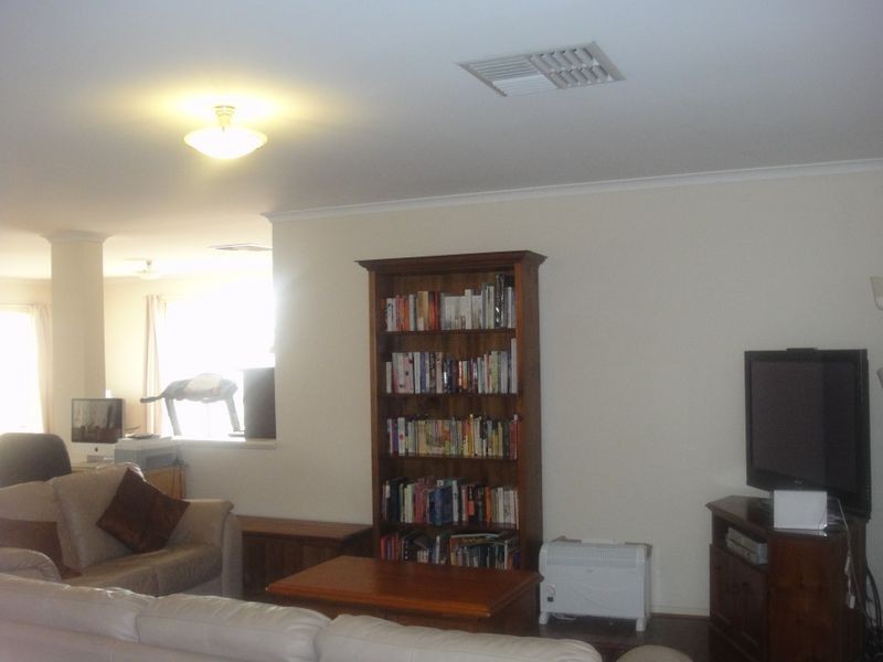 34 Thiele Crescent, Evanston Park SA 5116