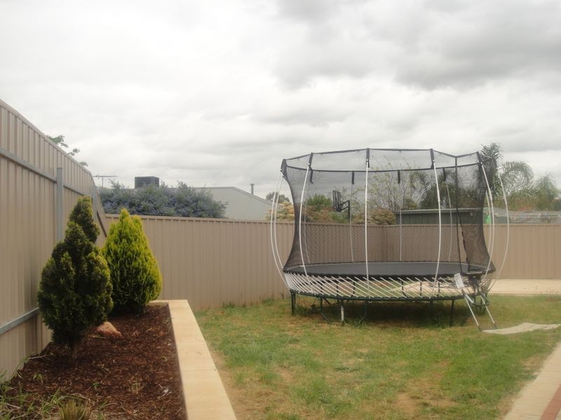 34 Thiele Crescent, Evanston Park SA 5116