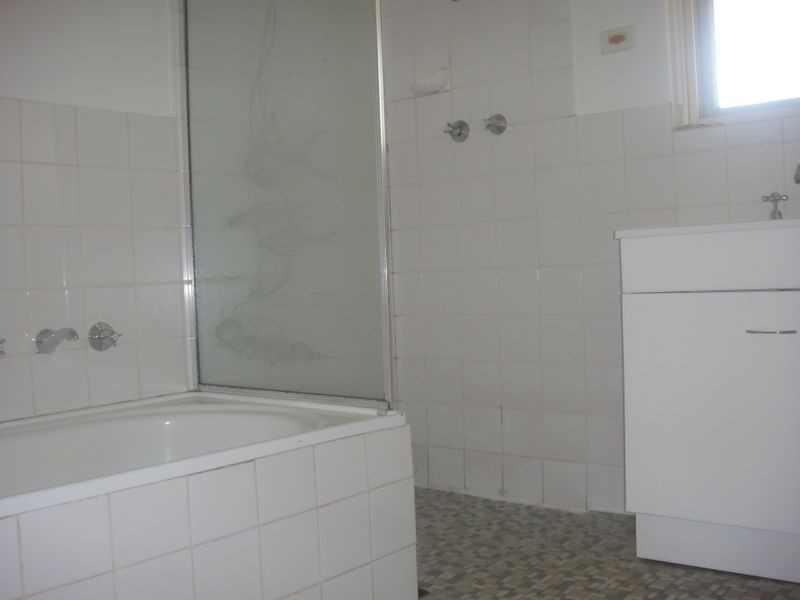 12 Edward Crescent, Evanston Park SA 5116