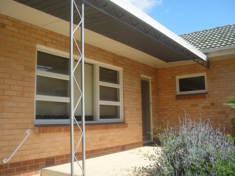 12 Edward Crescent, Evanston Park SA 5116