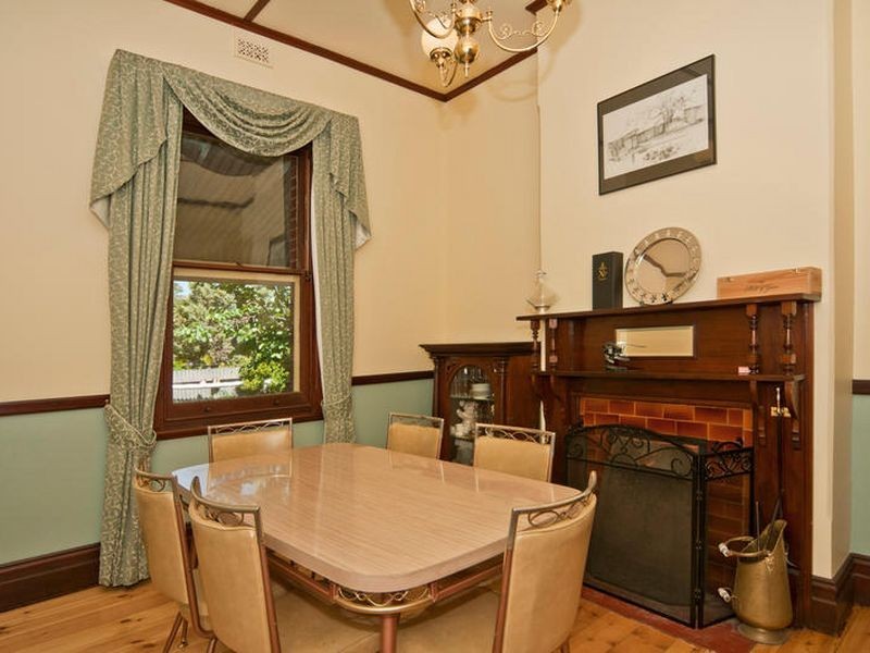 2 Holmes Street, Willaston SA 5118