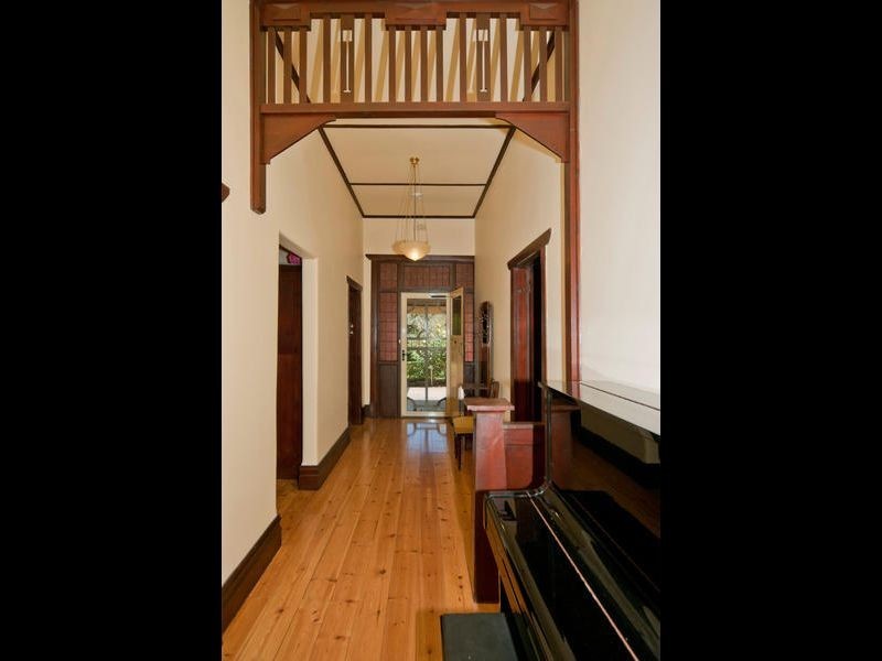 2 Holmes Street, Willaston SA 5118