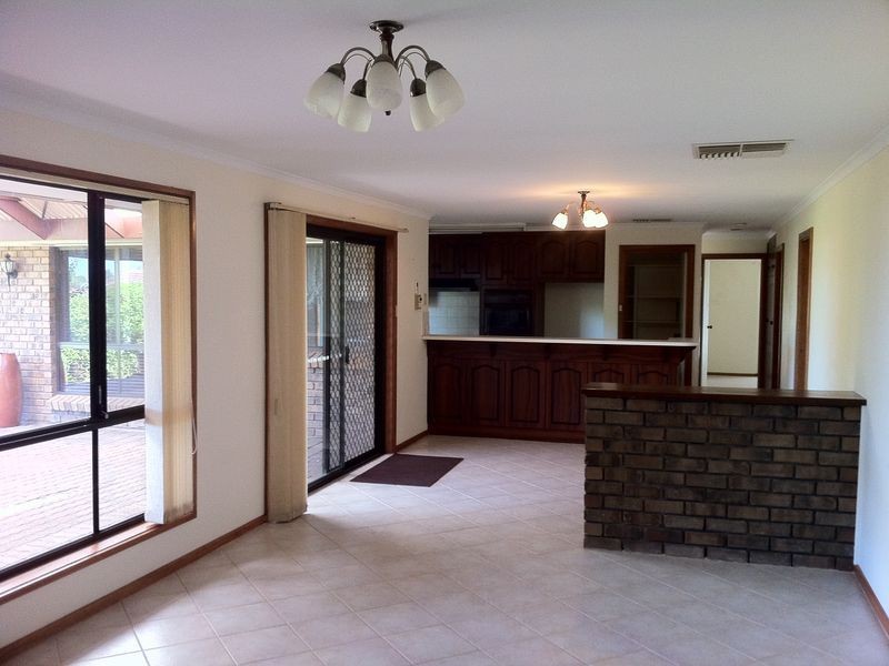 9 Hutchins Street, Gawler East SA 5118