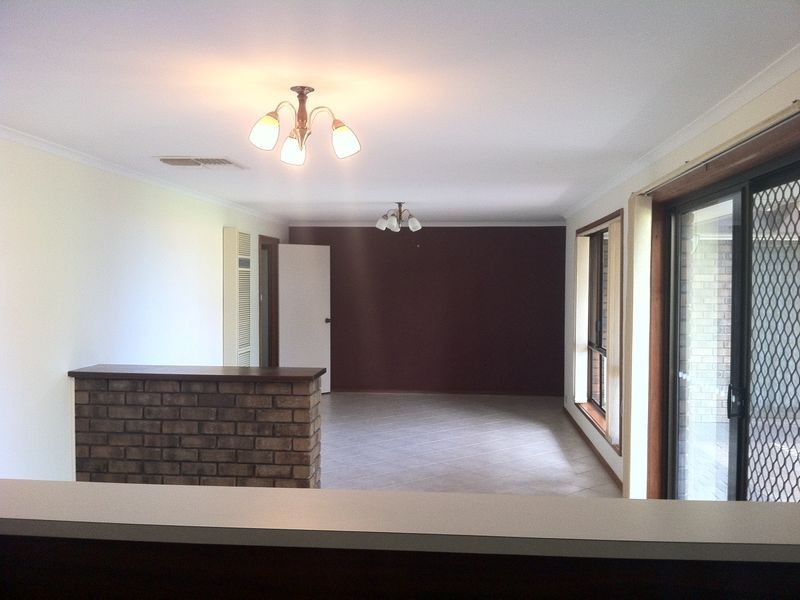 9 Hutchins Street, Gawler East SA 5118