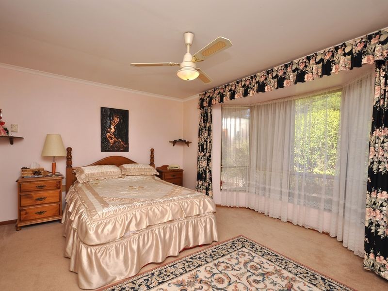 10 Linda Street (Shea-Oak Log via Gawler), Gawler SA 5118