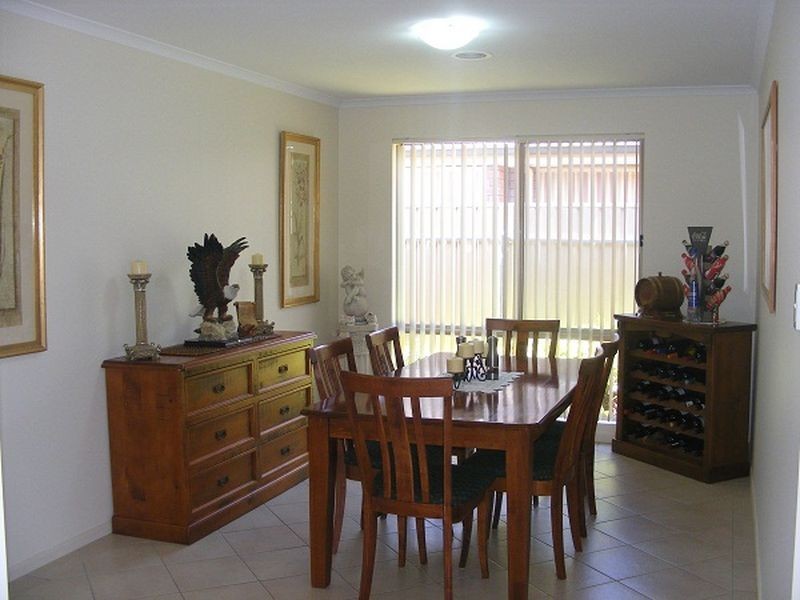 104 Sunnyside Drive, Evanston Park SA 5116