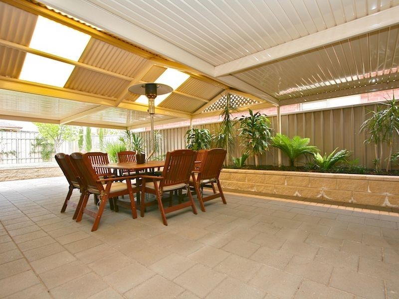 16 Gleeson Grove, Evanston Park SA 5116