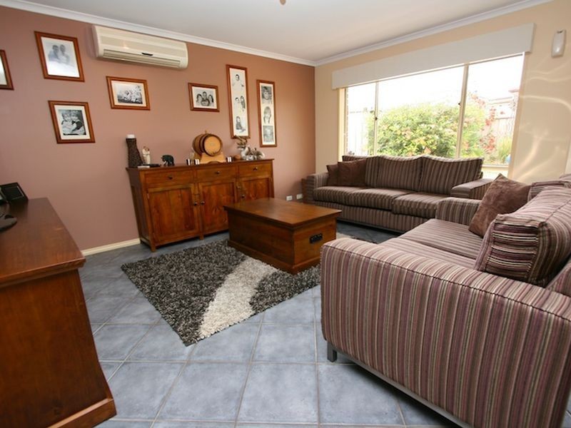 16 Gleeson Grove, Evanston Park SA 5116