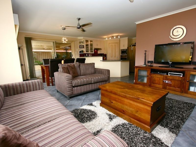 16 Gleeson Grove, Evanston Park SA 5116