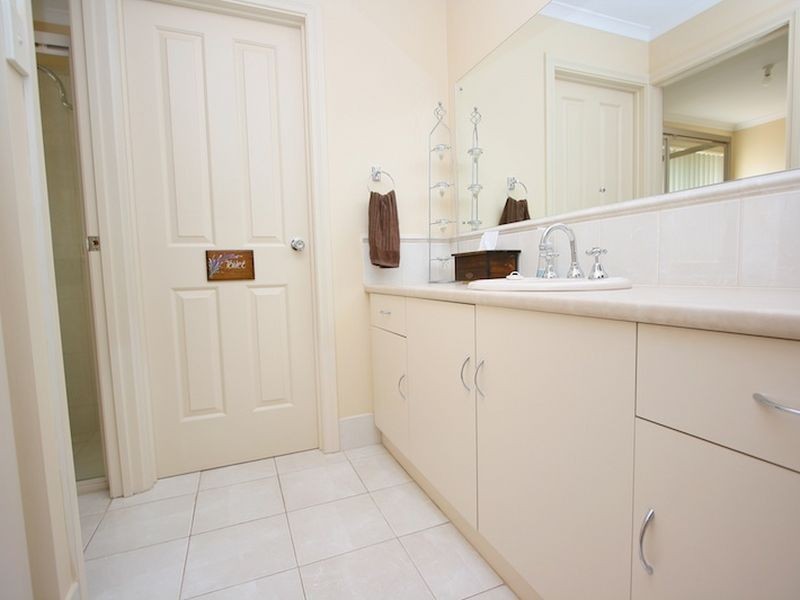 16 Gleeson Grove, Evanston Park SA 5116