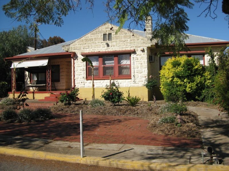 16 Gilbert Street, Hamley Bridge SA 5401