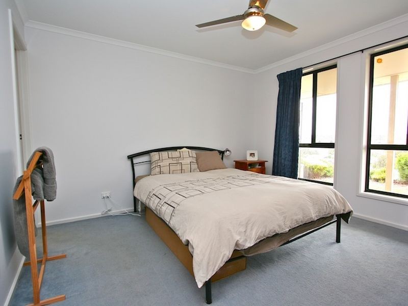 33 Burke Parade, Hewett SA 5118