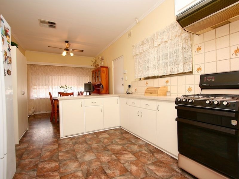 18 Margaret Street, Evanston SA 5116