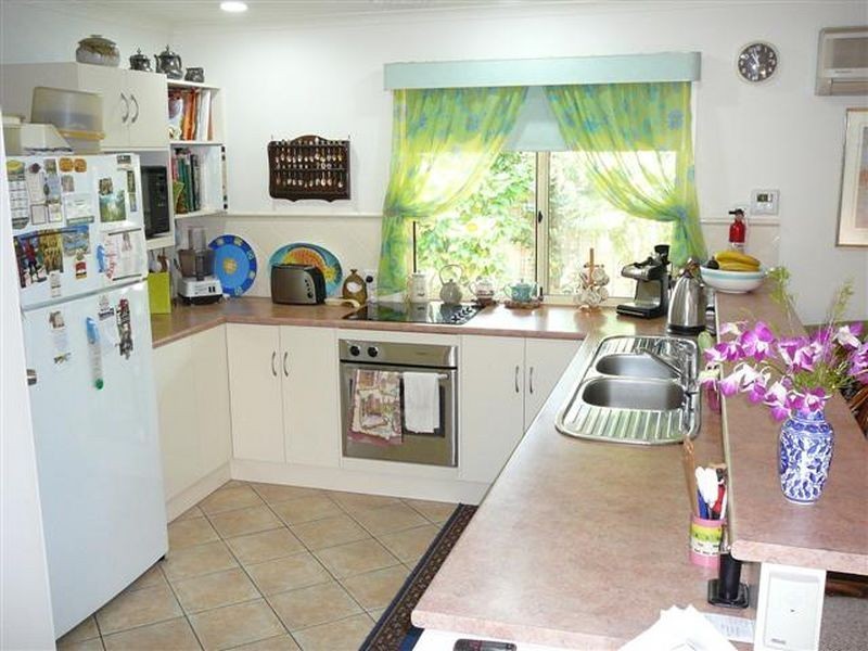 10 Bombardieri Court, Evanston Park SA 5116
