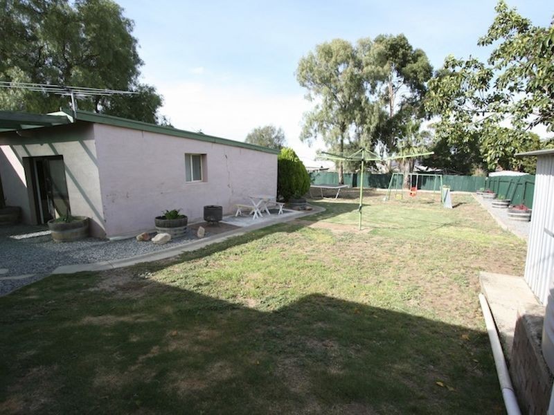 18 Edward Street, Willaston SA 5118