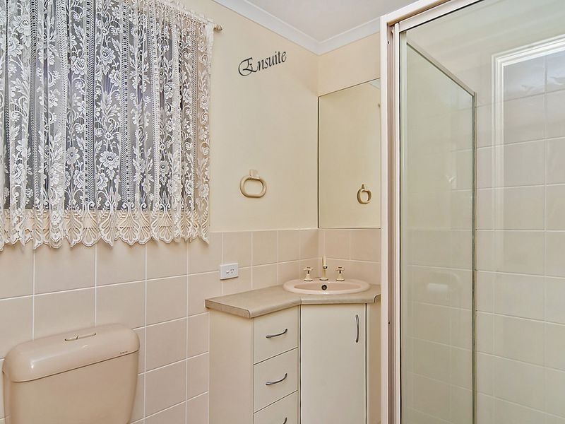 25 McGonigal Drive, Willaston SA 5118