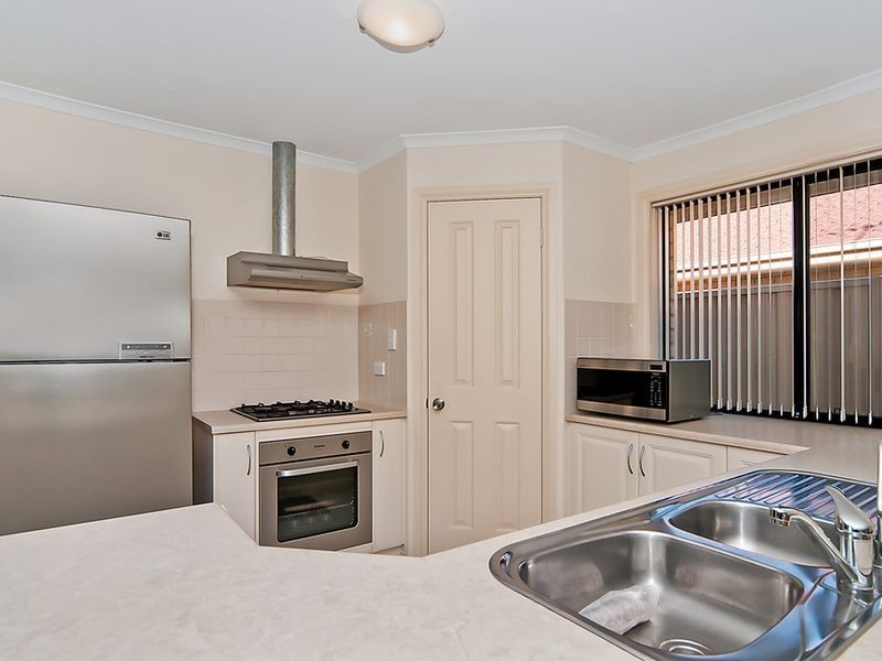 25 McGonigal Drive, Willaston SA 5118