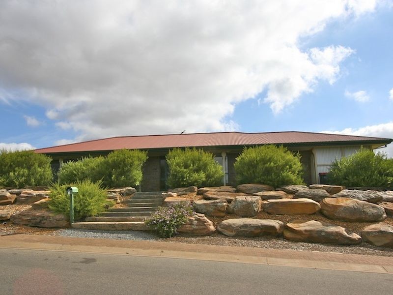 1 Falcon Drive, Hewett SA 5118