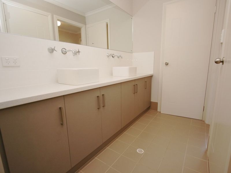 1 Teal Court, Hewett SA 5118