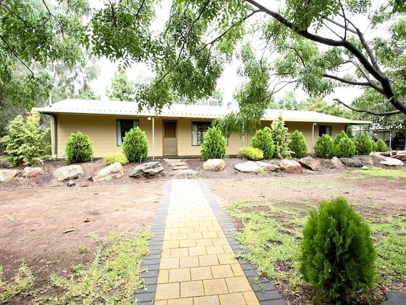 16 Erina Court, Lewiston SA 5501