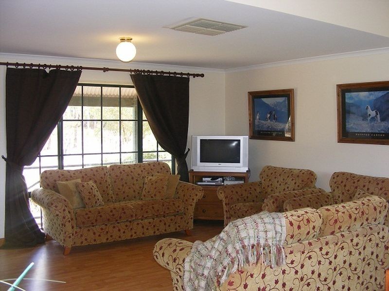 6 Rose Drive, Roseworthy SA 5371